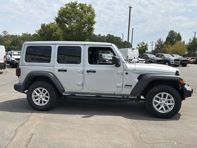 Used 2023 Silver Jeep Sport S image 5