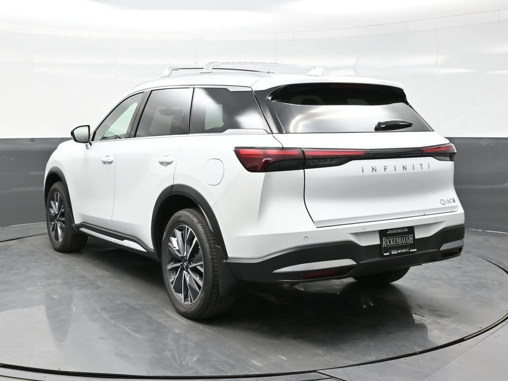 Used 2026 White INFINITI LUXE image 5