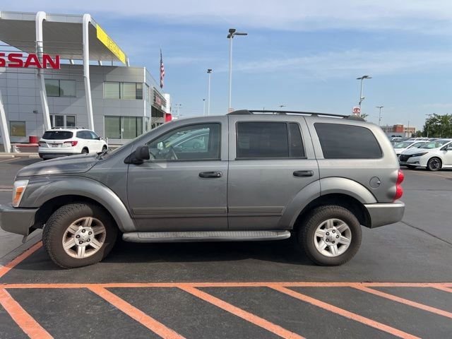 2005 Dodge Durango SLT photo 2