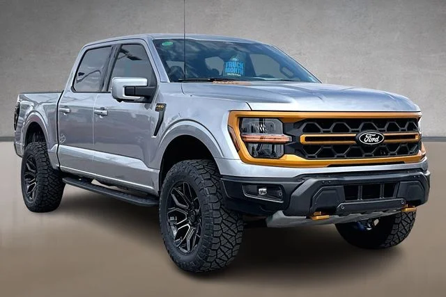 New 2025 Silver Ford Tremor image 2