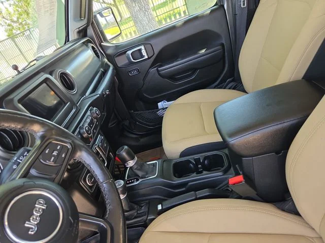 Used 2022 Gray Jeep Sport image 15