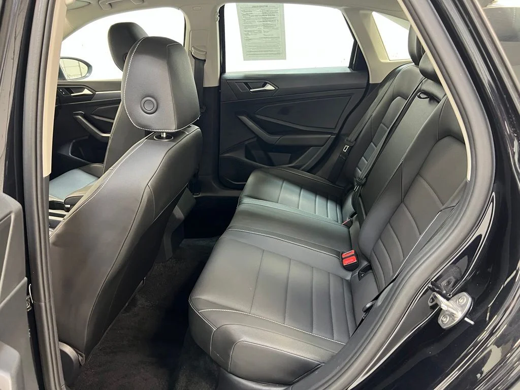 2024 Volkswagen Jetta SE - Photo 29