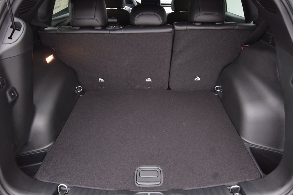 New 2026 Diamond Black Crystal Pearl-Coat Exterior Paint Jeep Limited image 33