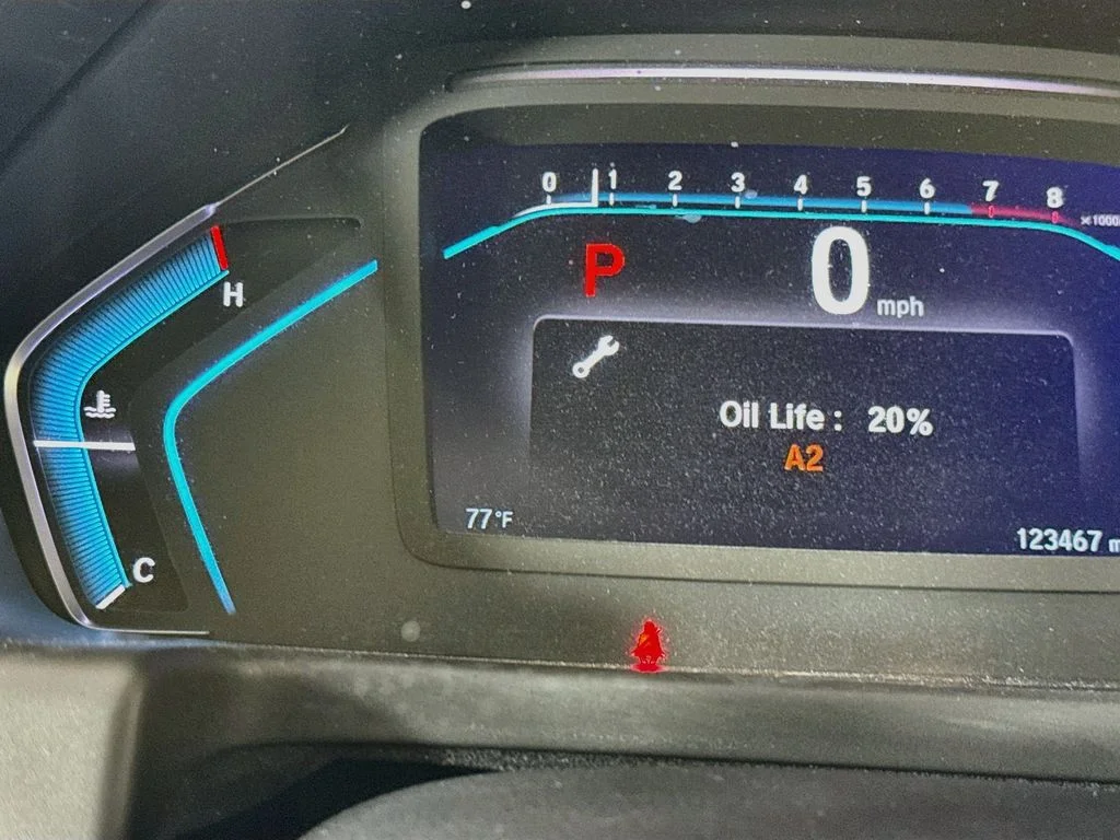 Used 2018 Silver Honda Touring image 14