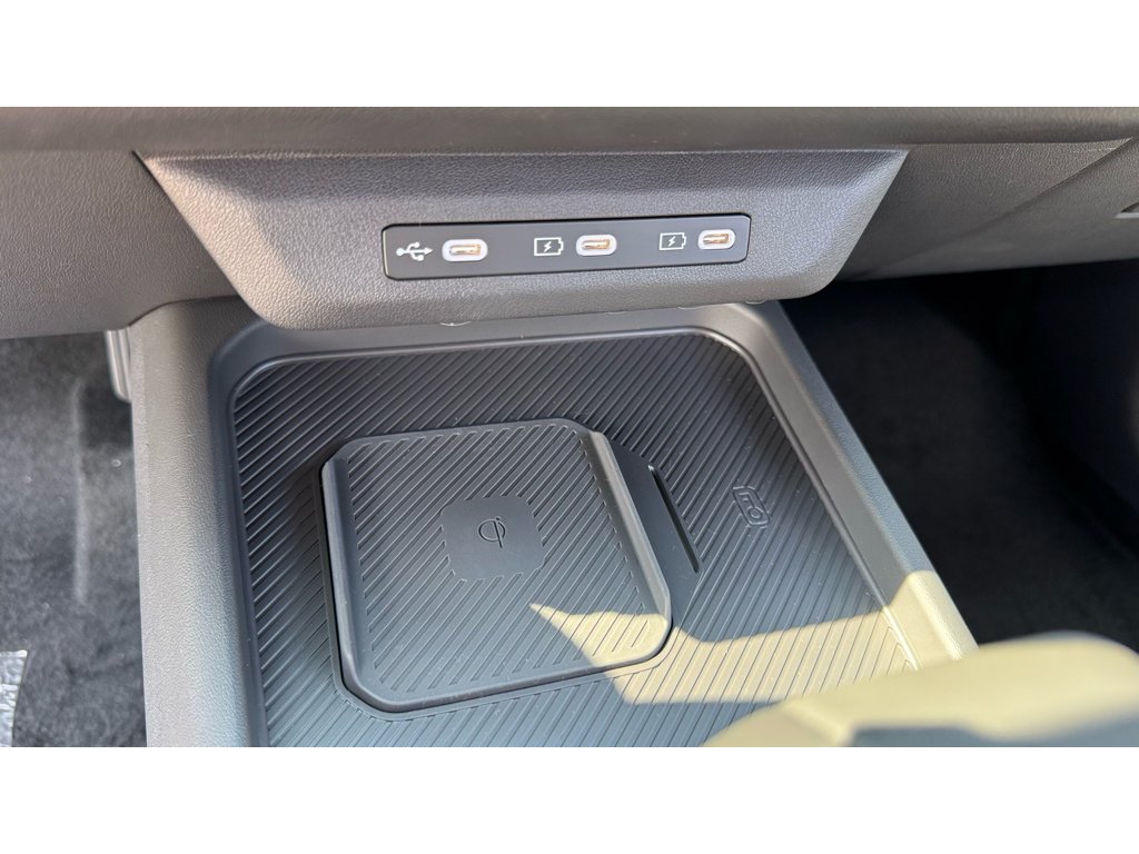 New 2027 Snow White Pearl / Black Roof Kia X-Line S image 20