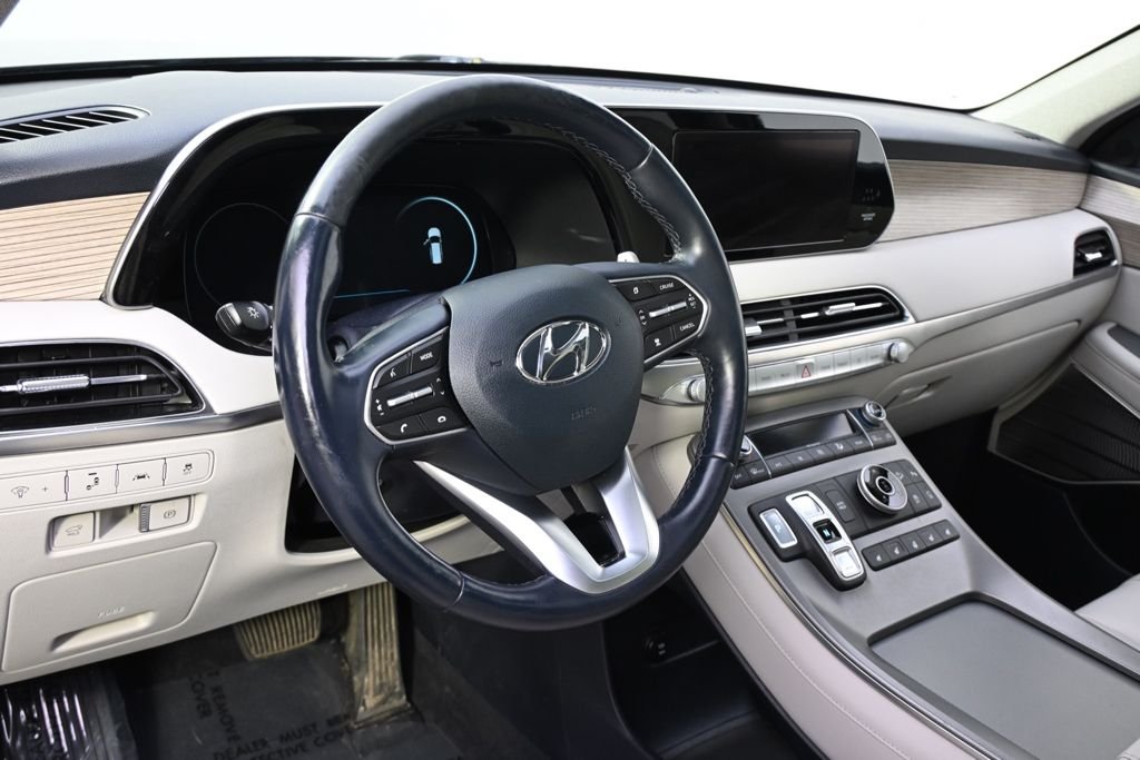 Used 2021 Black Hyundai Limited image 11