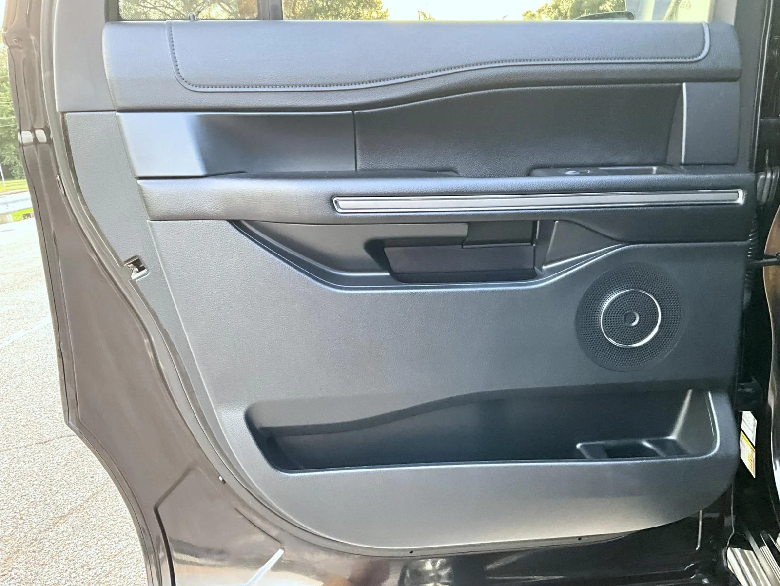 Used 2021 Black Ford XLT image 25