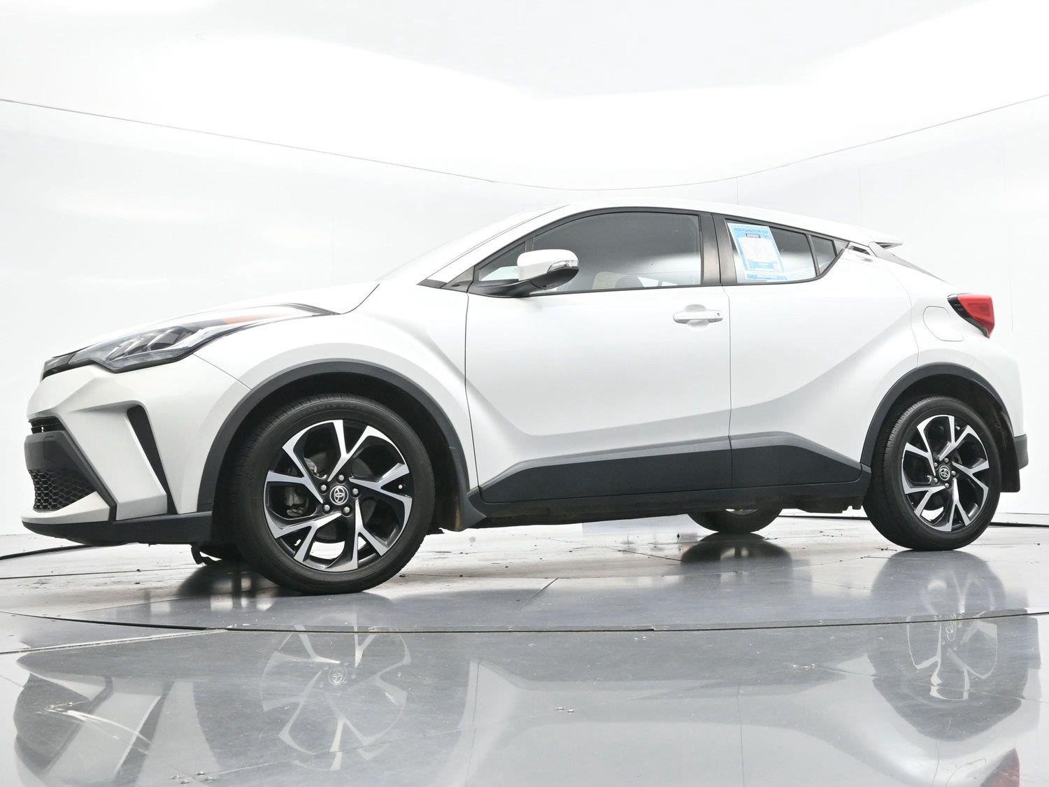 Used 2022 Wind Chill Pearl Toyota XLE image 43