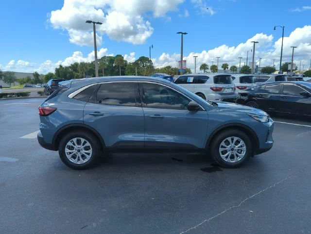 Used 2024 Blue Ford Active image 3