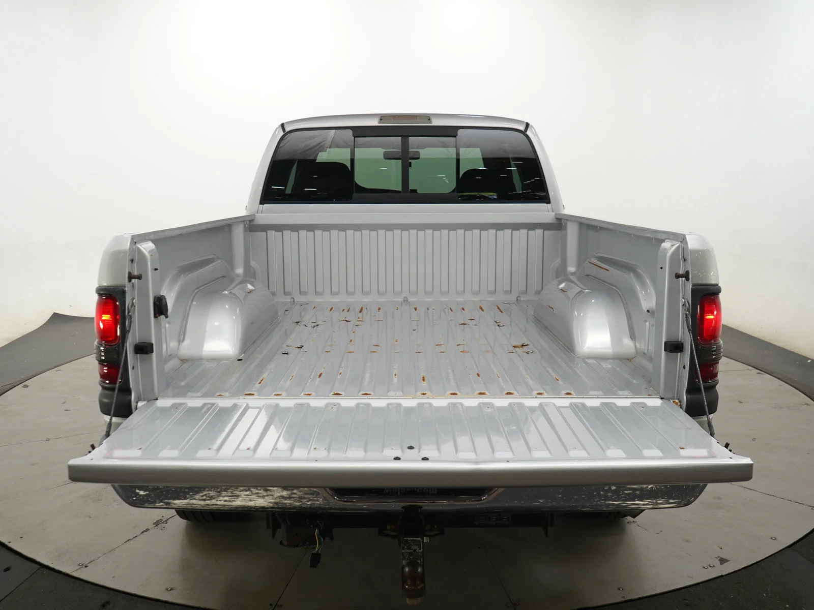 Used 2002  Dodge SLT image 13