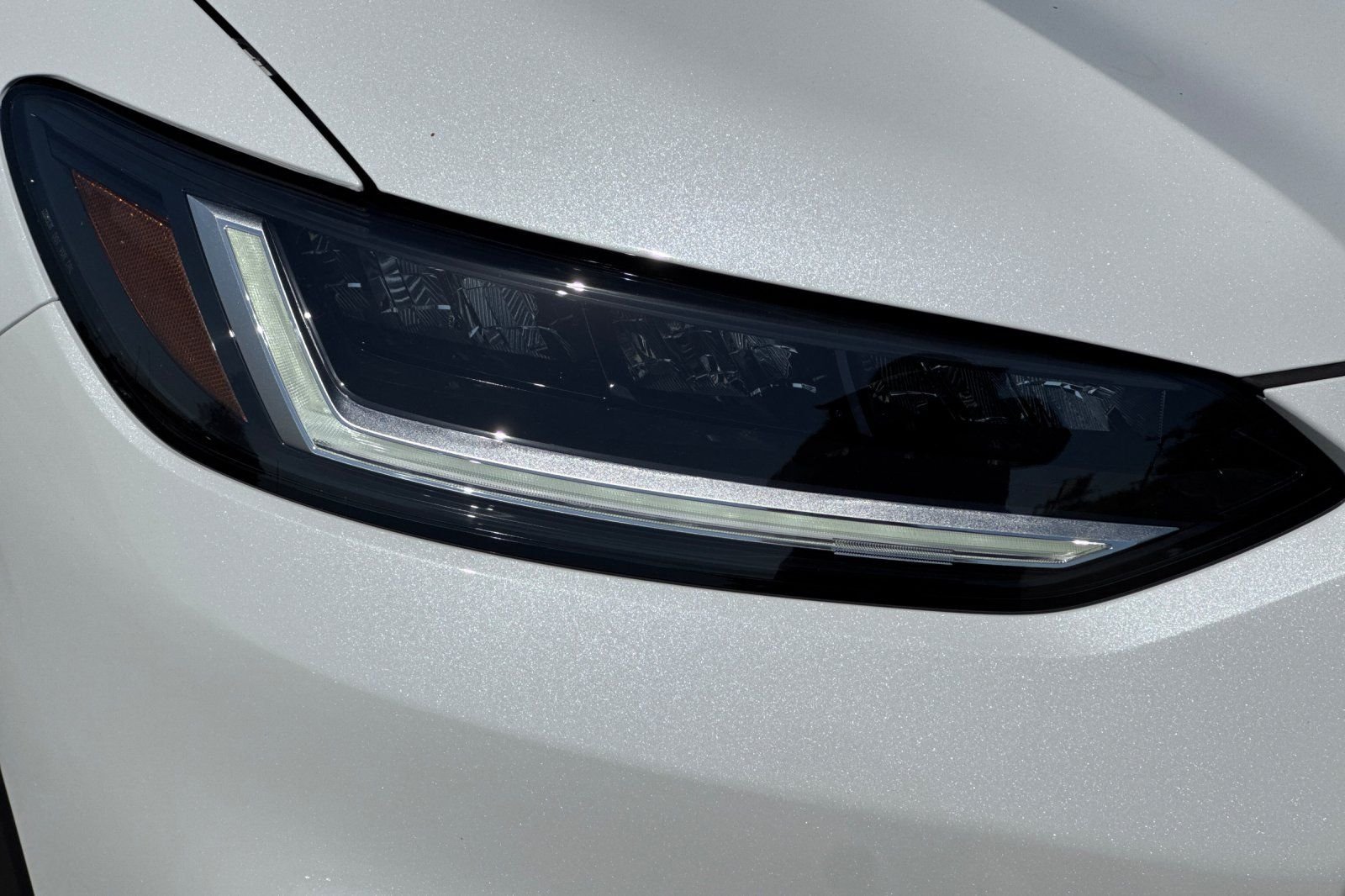 New 2027 Platinum White Pearl Honda LX image 30
