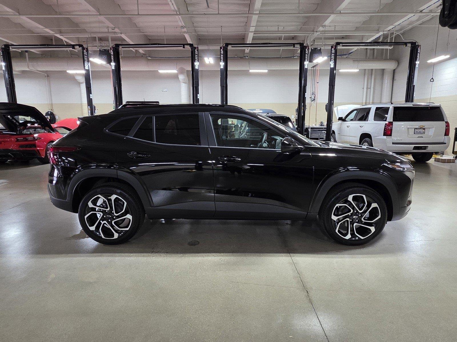 2026 Chevrolet Trax RS - Photo 8