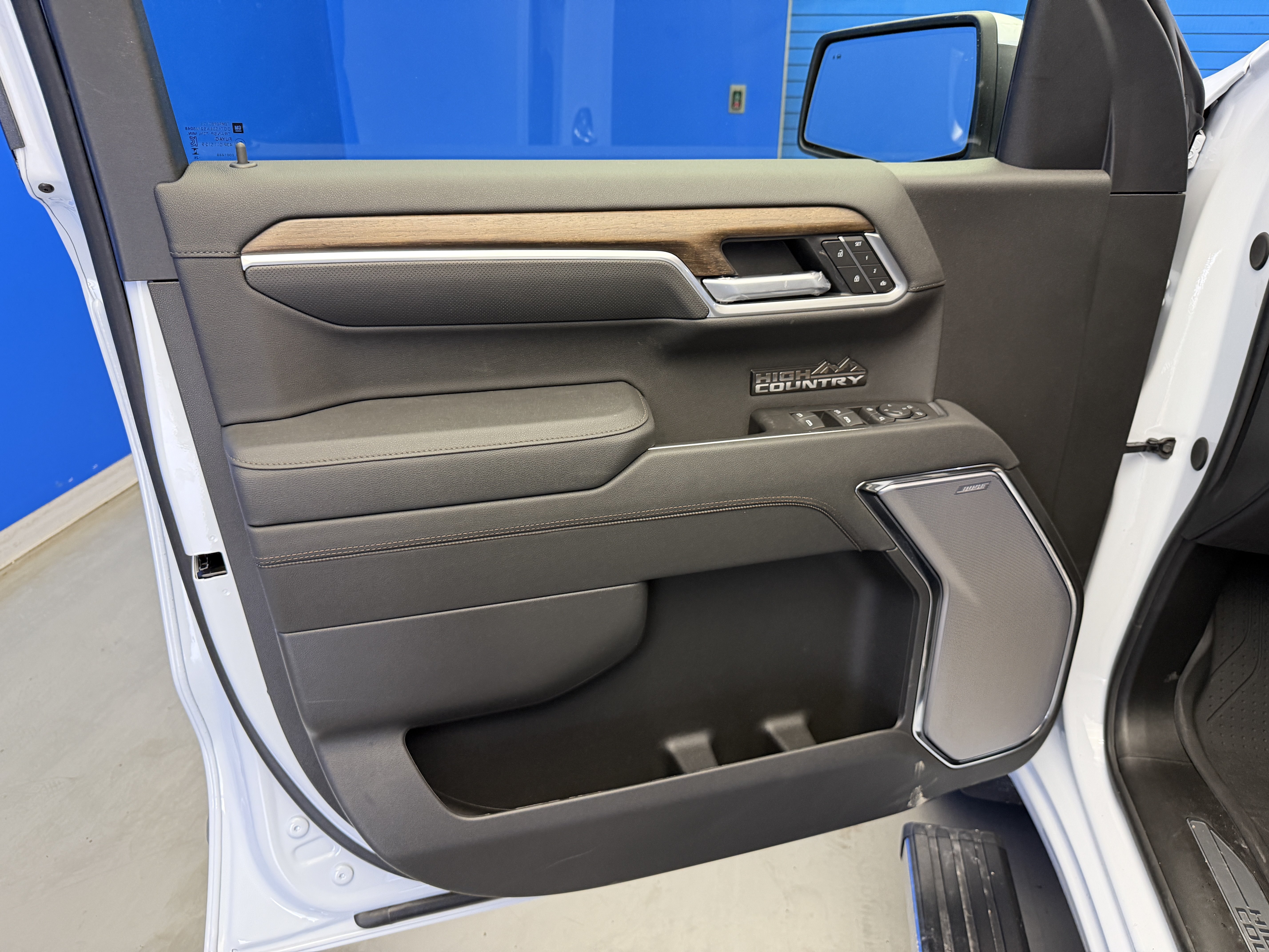 2026 Chevrolet Silverado 1500 High Country - Photo 9