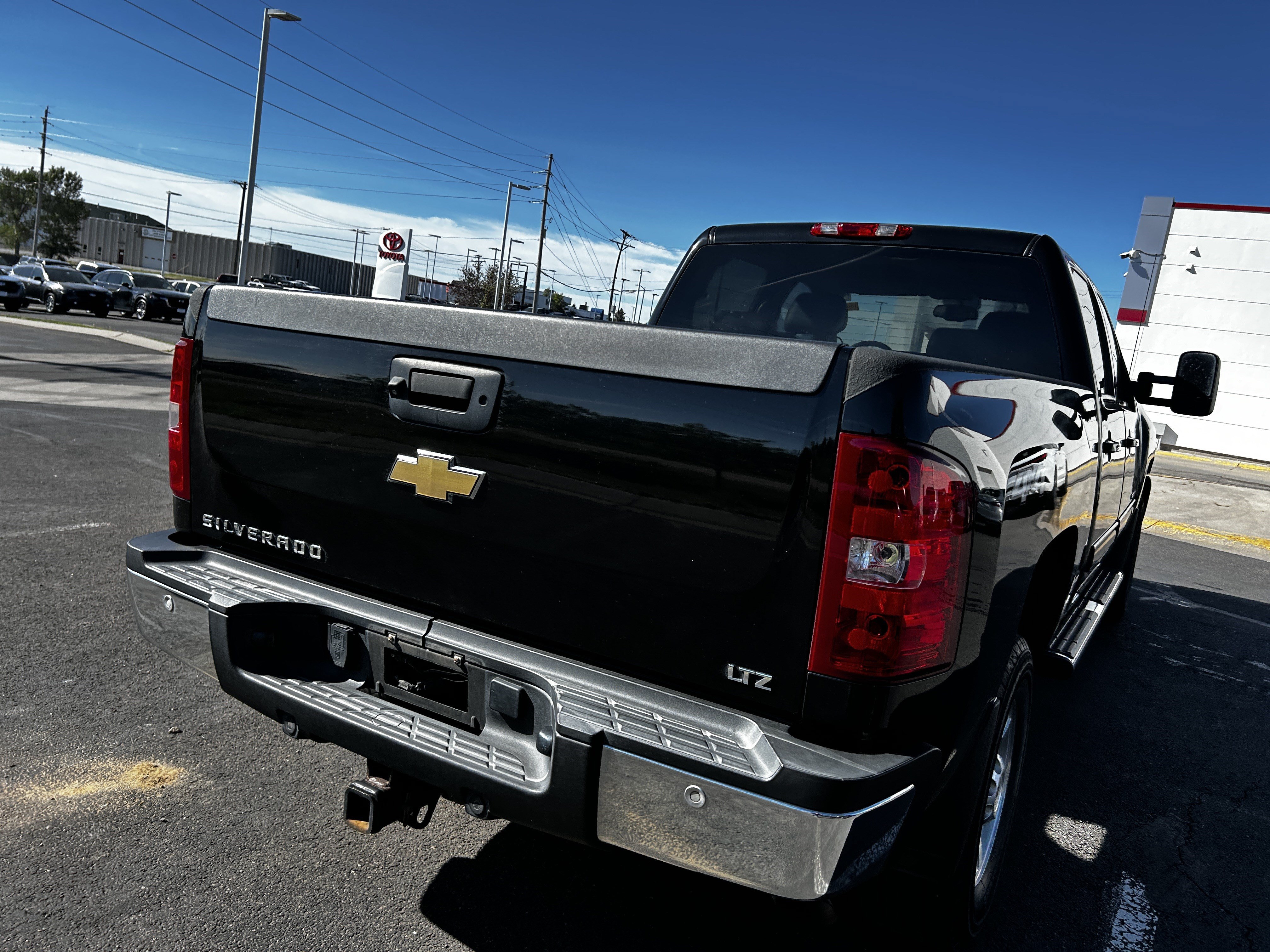 Used 2010 Black Chevrolet LTZ image 5