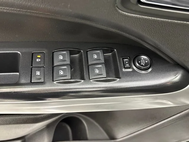 Used 2019 Summit White Chevrolet 4WD ZR2 image 19