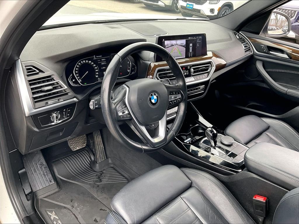 Used 2022 White BMW xDrive30i image 8