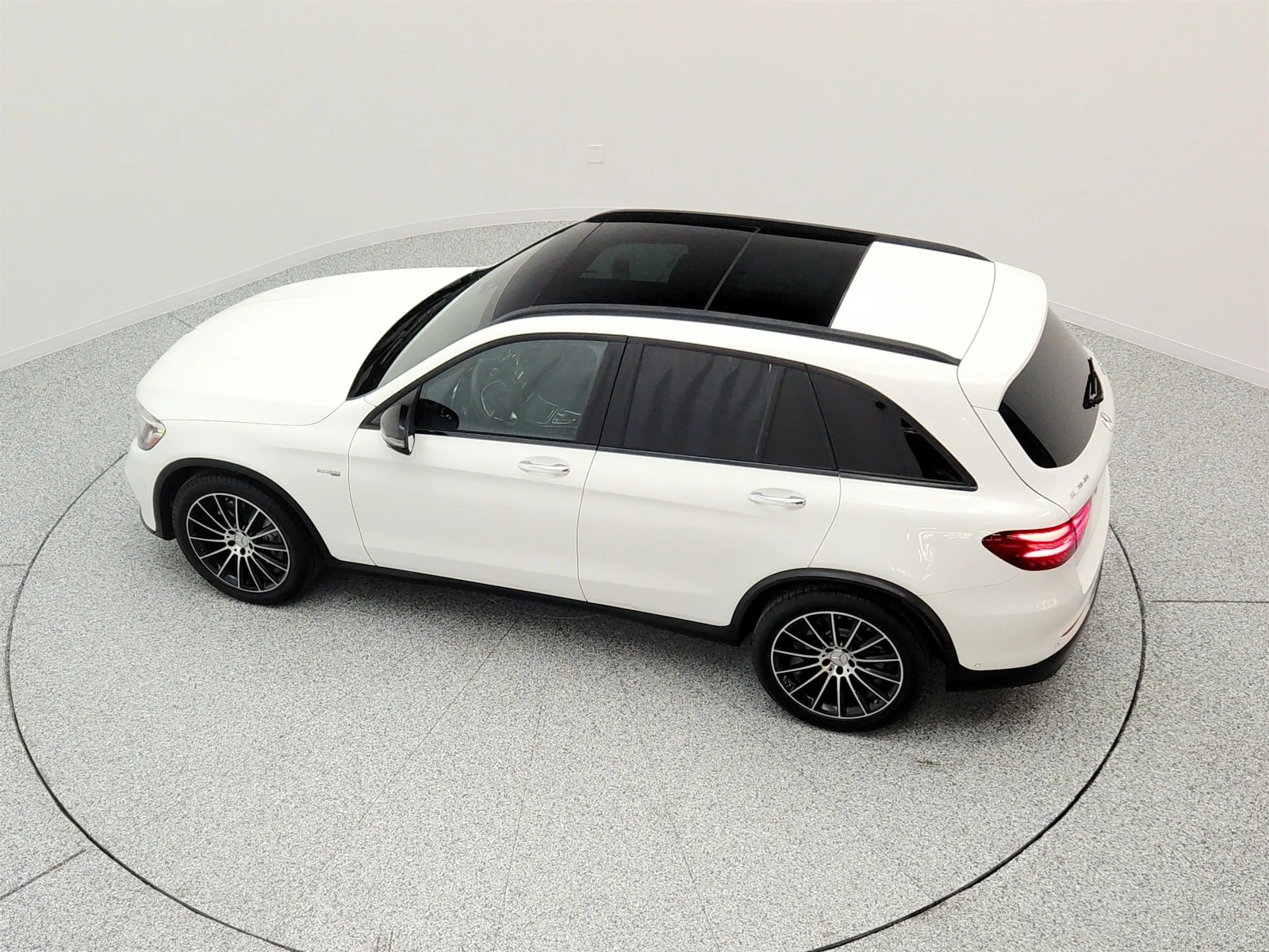 Used 2018 Polar White Mercedes-Benz AMG® GLC 43 4MATIC SUV image 29