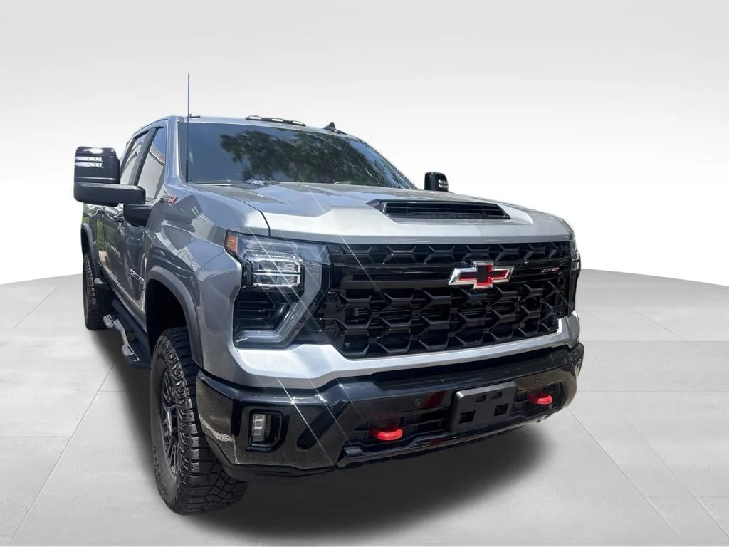 Used 2025 Gray Chevrolet ZR2 image 4