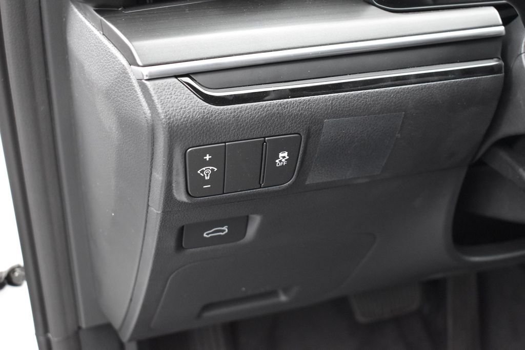 New 2026 Snow White Pearl Kia GT-Line FWD image 7