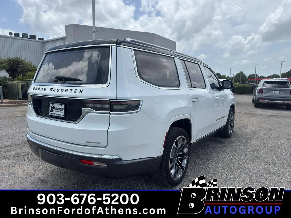 Used 2022 Bright White Clearcoat Jeep Series III image 5