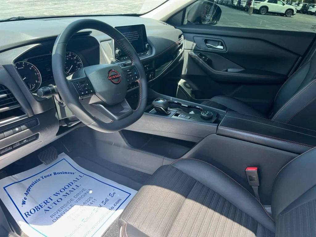 Used 2025 Boulder Gray Nissan Rock Creek image 14