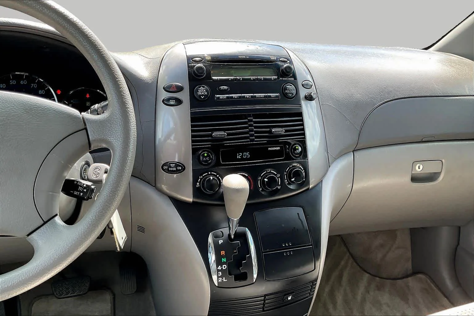 Used 2008 Natural White Toyota LE image 6