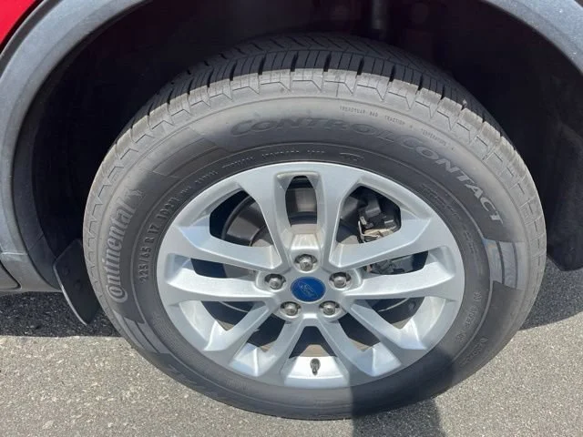 Used 2022 Red Metallic Ford SE Hybrid image 14
