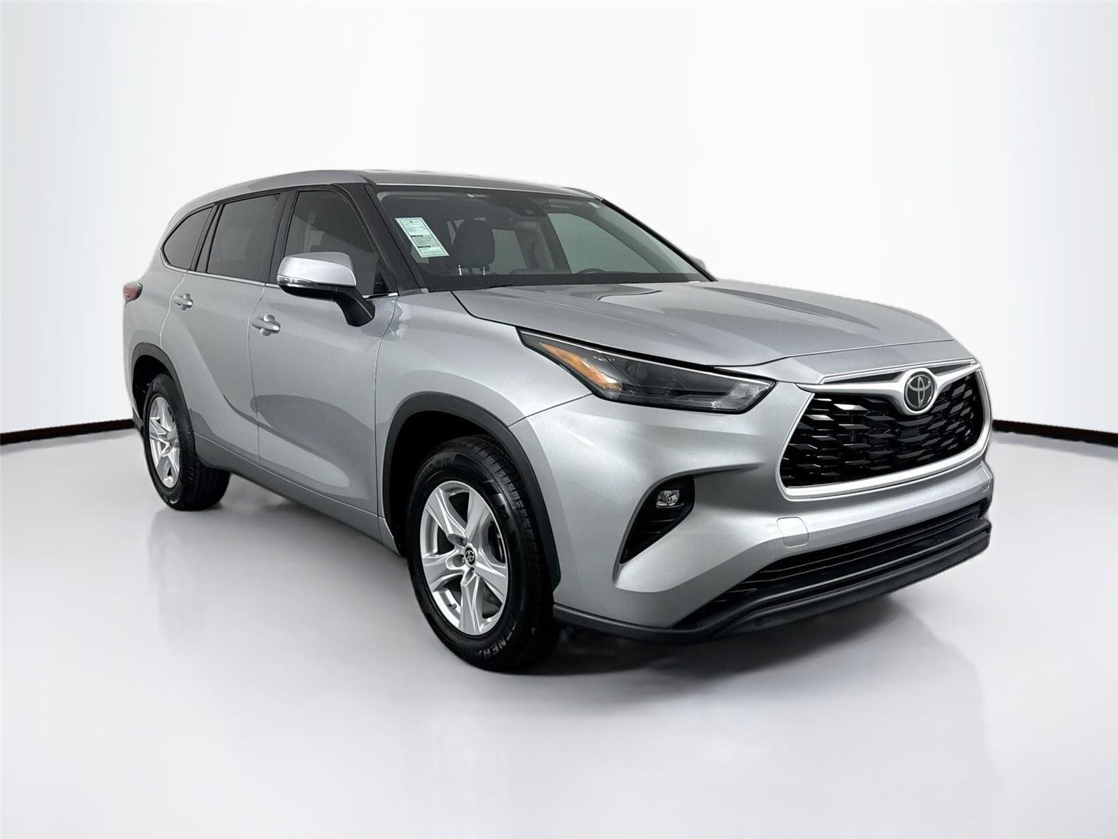 Used 2023 Celestial Silver Metallic Toyota LE image 9