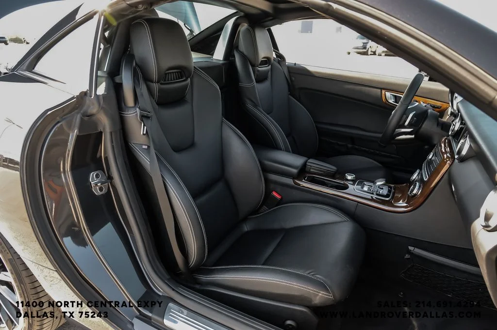 Used 2019 Gray Mercedes-Benz SLC 300 image 36