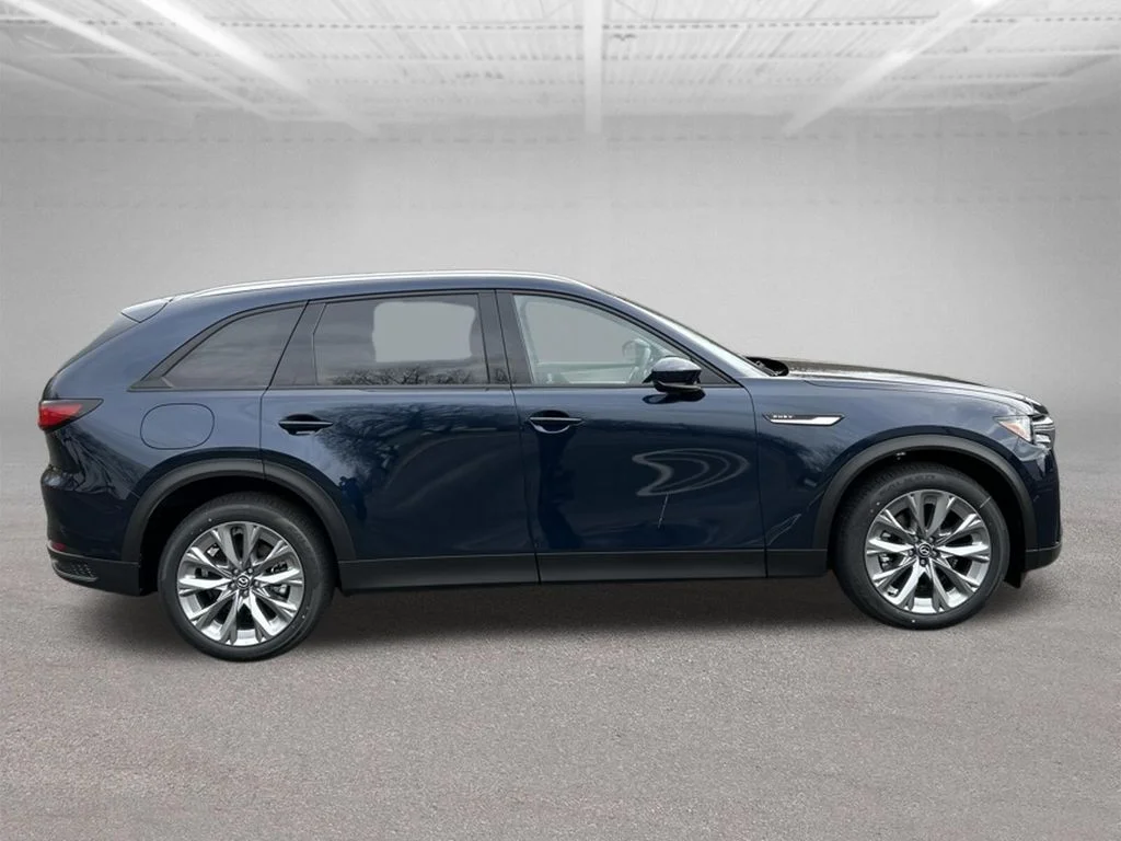 Used 2026 Blue Mazda Preferred image 7