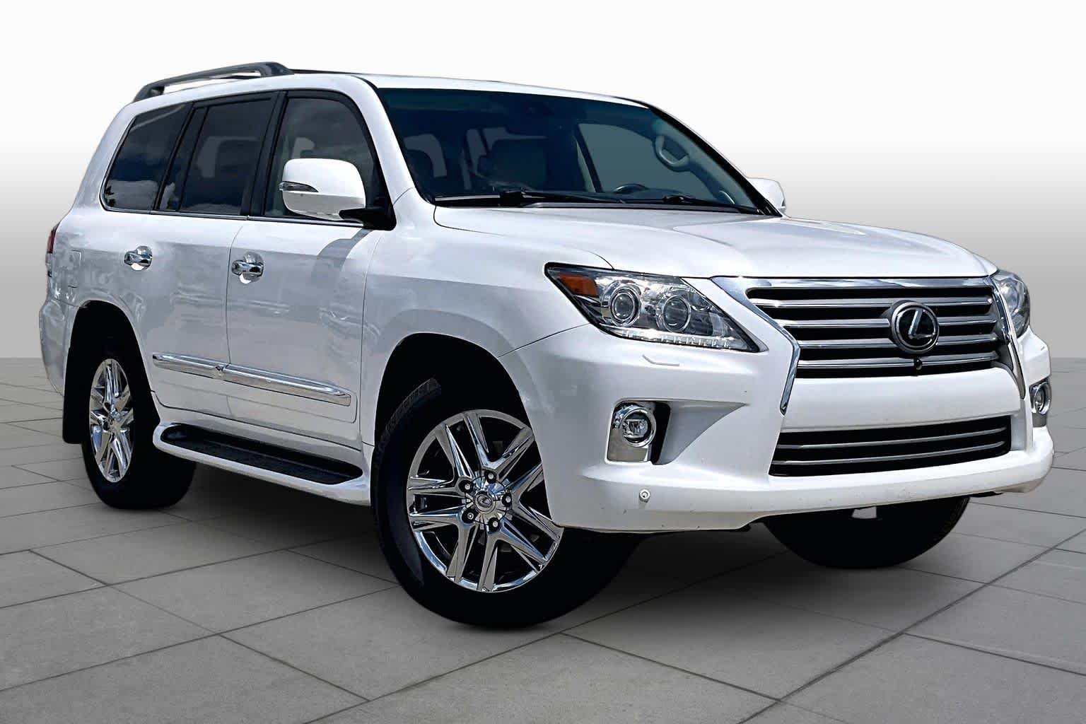 Used 2014 Starfire Pearl Lexus  image 3