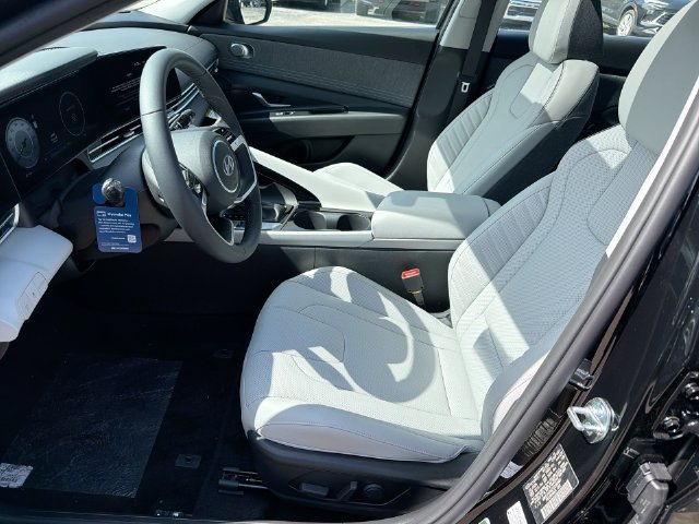 New 2026 Black Hyundai Limited image 57