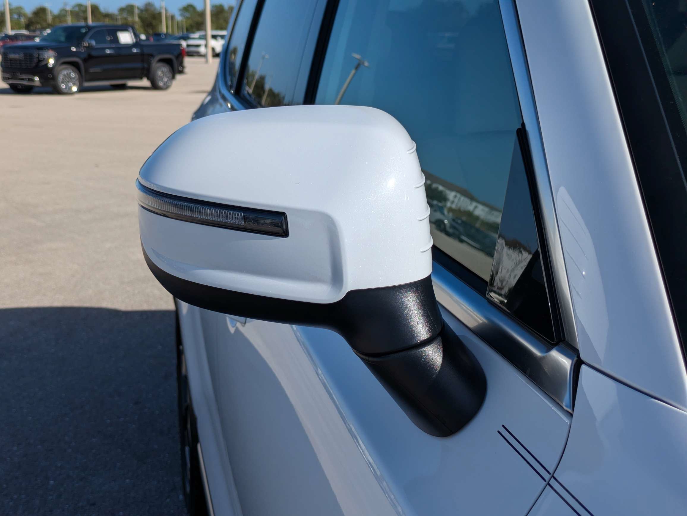 Certified Used 2024 Glacial White Pearl Kia EX image 12