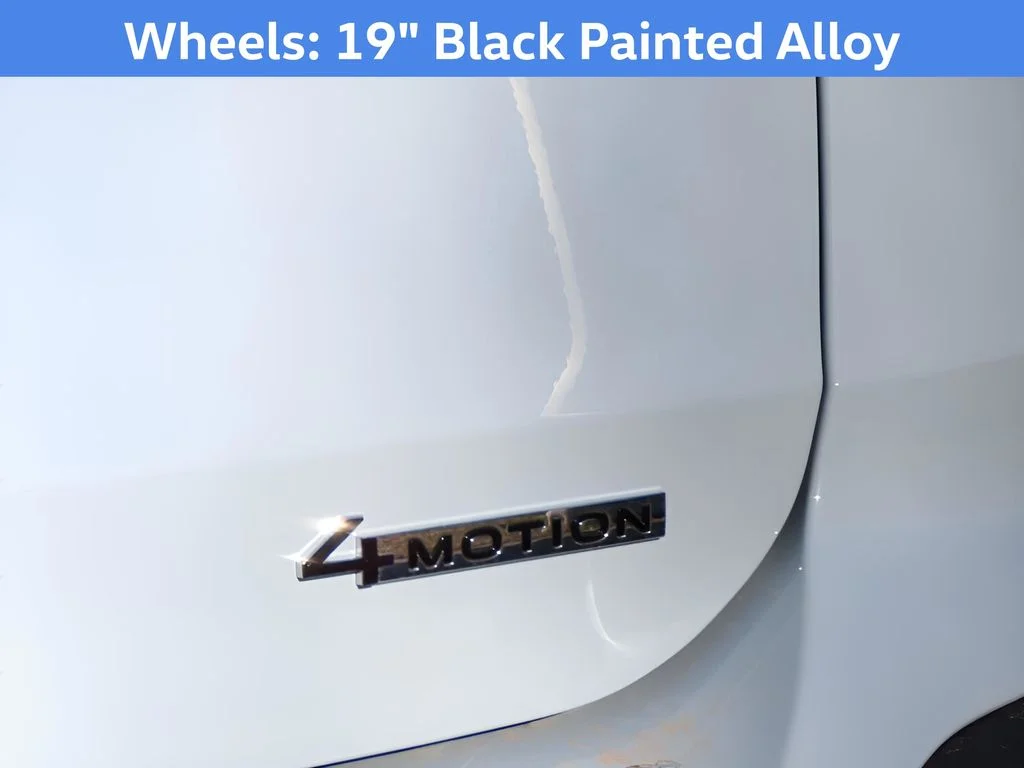 2025 Volkswagen Taos SE Black - Photo 11