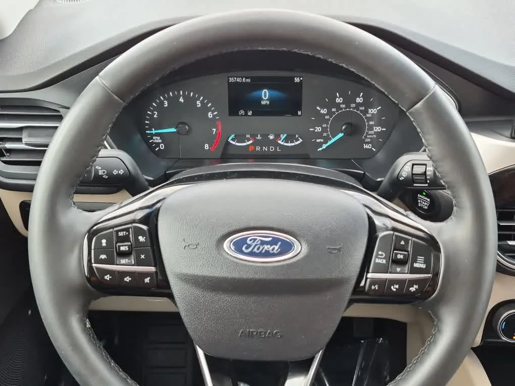 Certified Used 2022 Star White Metallic Tri-Coat Ford SEL image 17