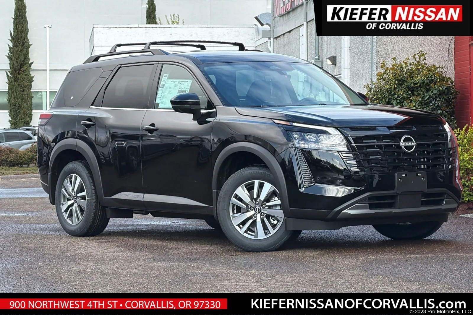 2026 Nissan Pathfinder SL 4WD's photo