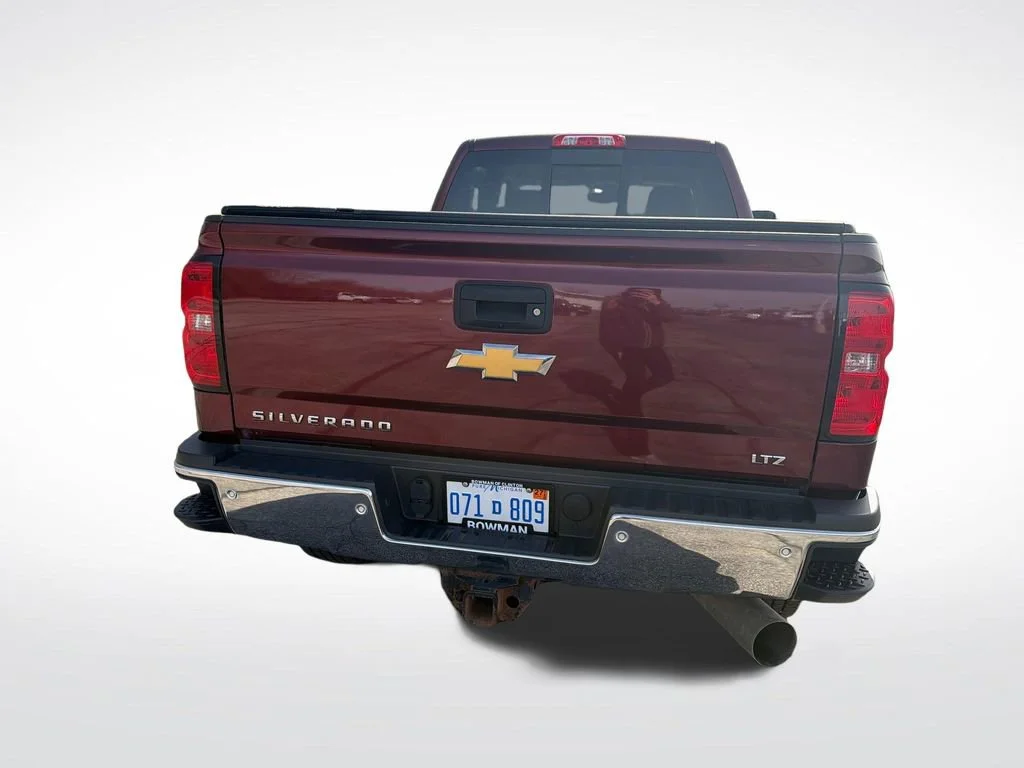 Used 2017 BUTTE RED METALLIC Chevrolet LTZ image 5