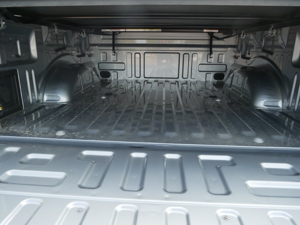 New 2026 Iconic Silver Metallic Ford Lariat® image 10