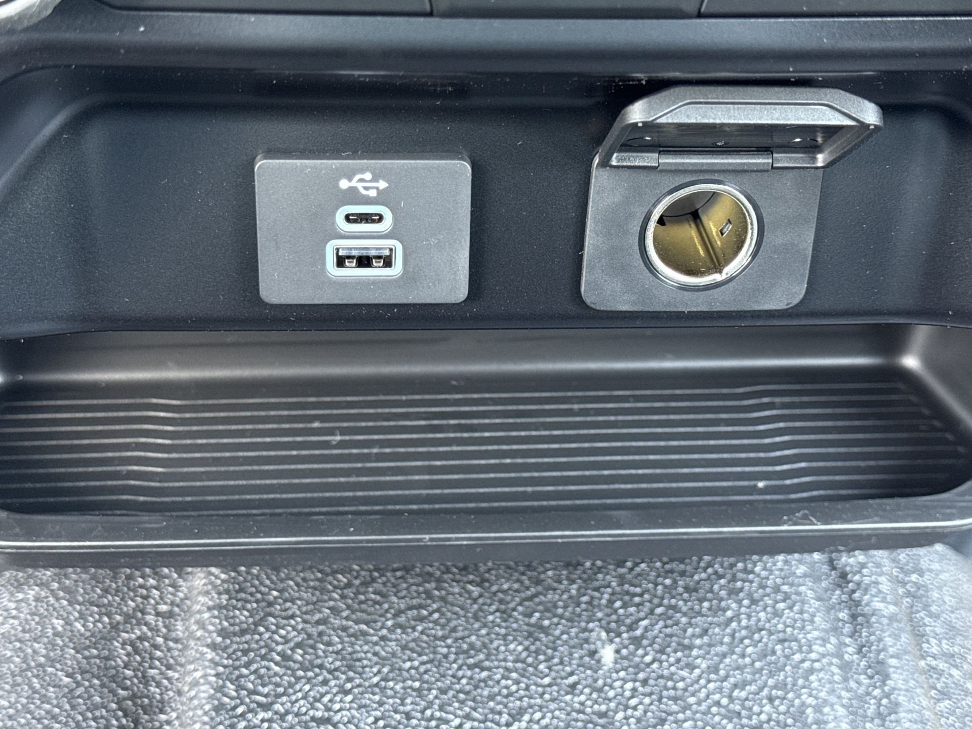 2025 Ford F-350 Super Duty Chassis Cab XL - Photo 8