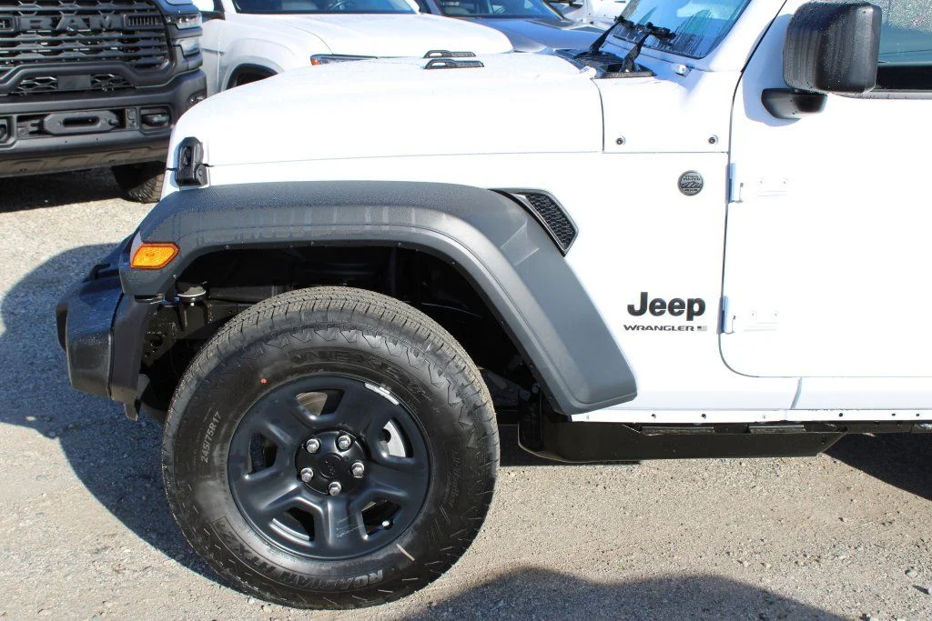 New 2026 Bright White Clear-Coat Exterior Paint Jeep Sport image 7