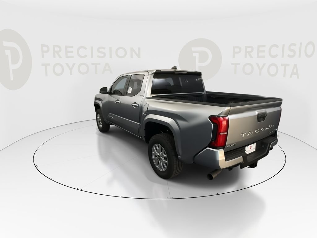 2026 Toyota Tacoma SR5 - Photo 14