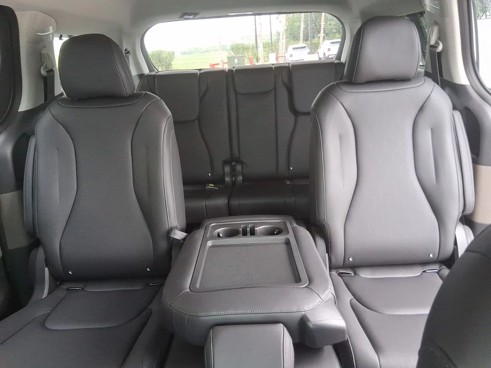 New 2026 White Kia EX image 24