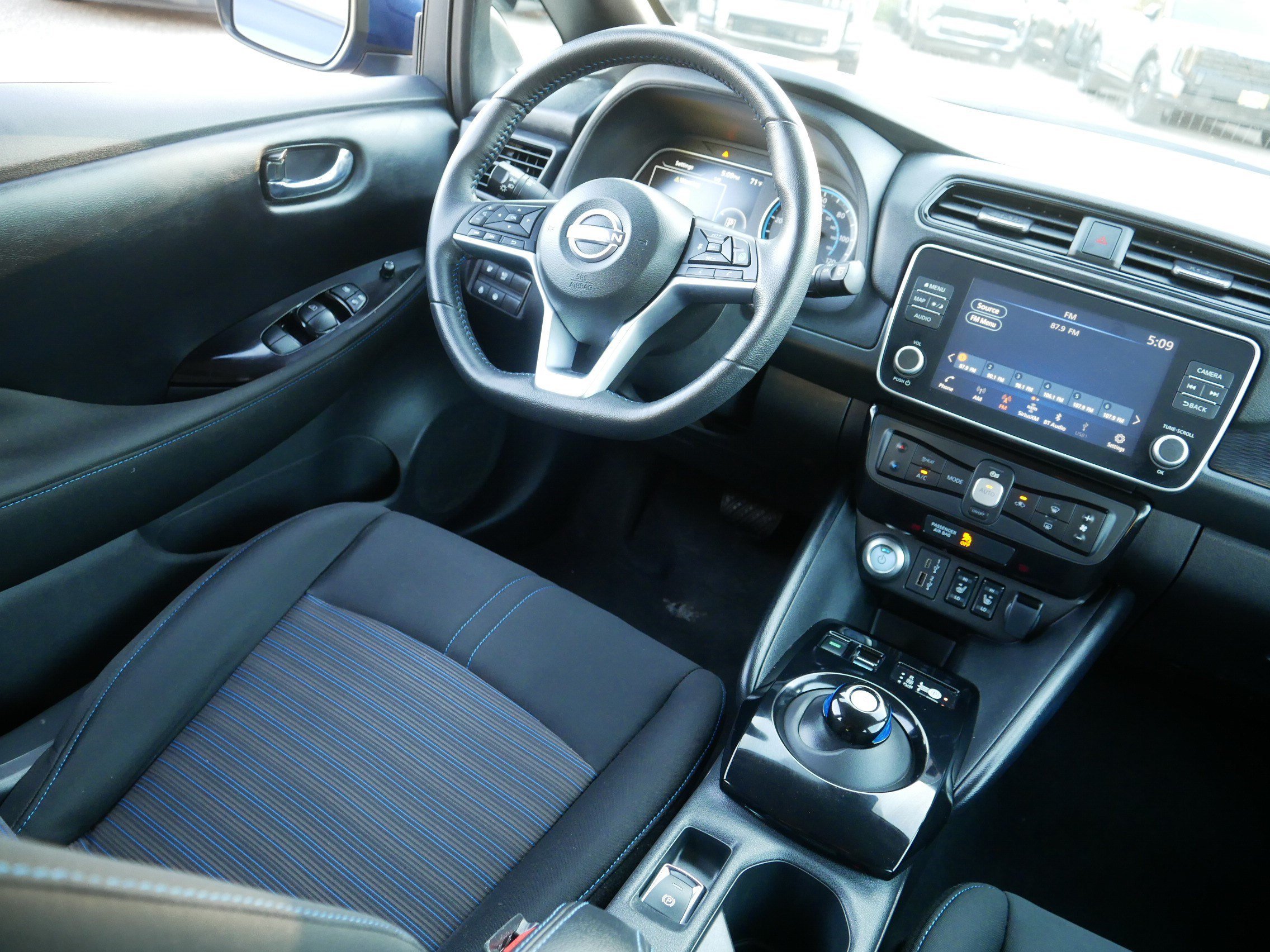 Used 2025 Deep Blue Pearl Nissan SV PLUS image 9