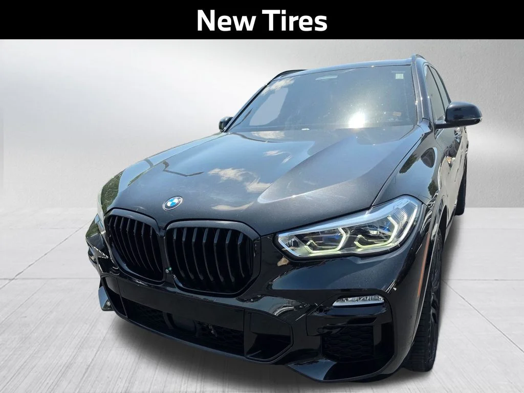 Used 2021 Black BMW M50i image 3