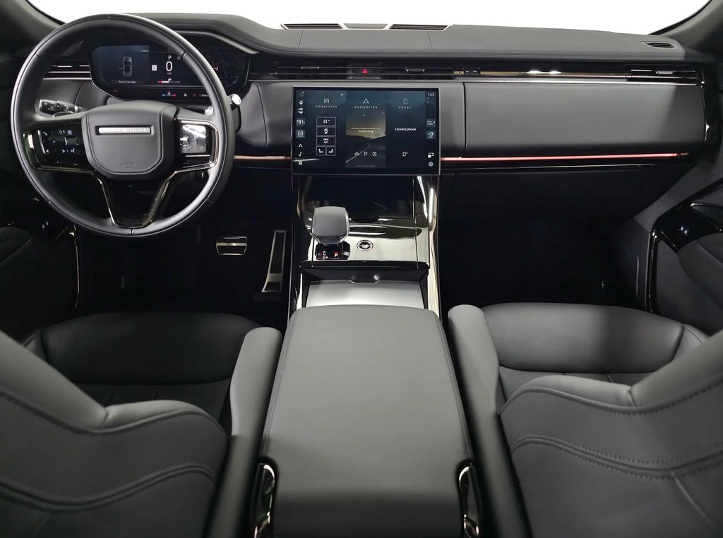 Certified Used 2025 Gray Land Rover Dynamic SE image 14