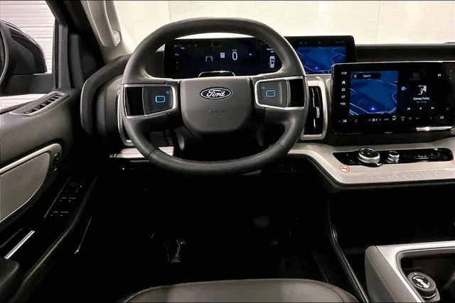 2025 Ford Expedition Active - Photo 6