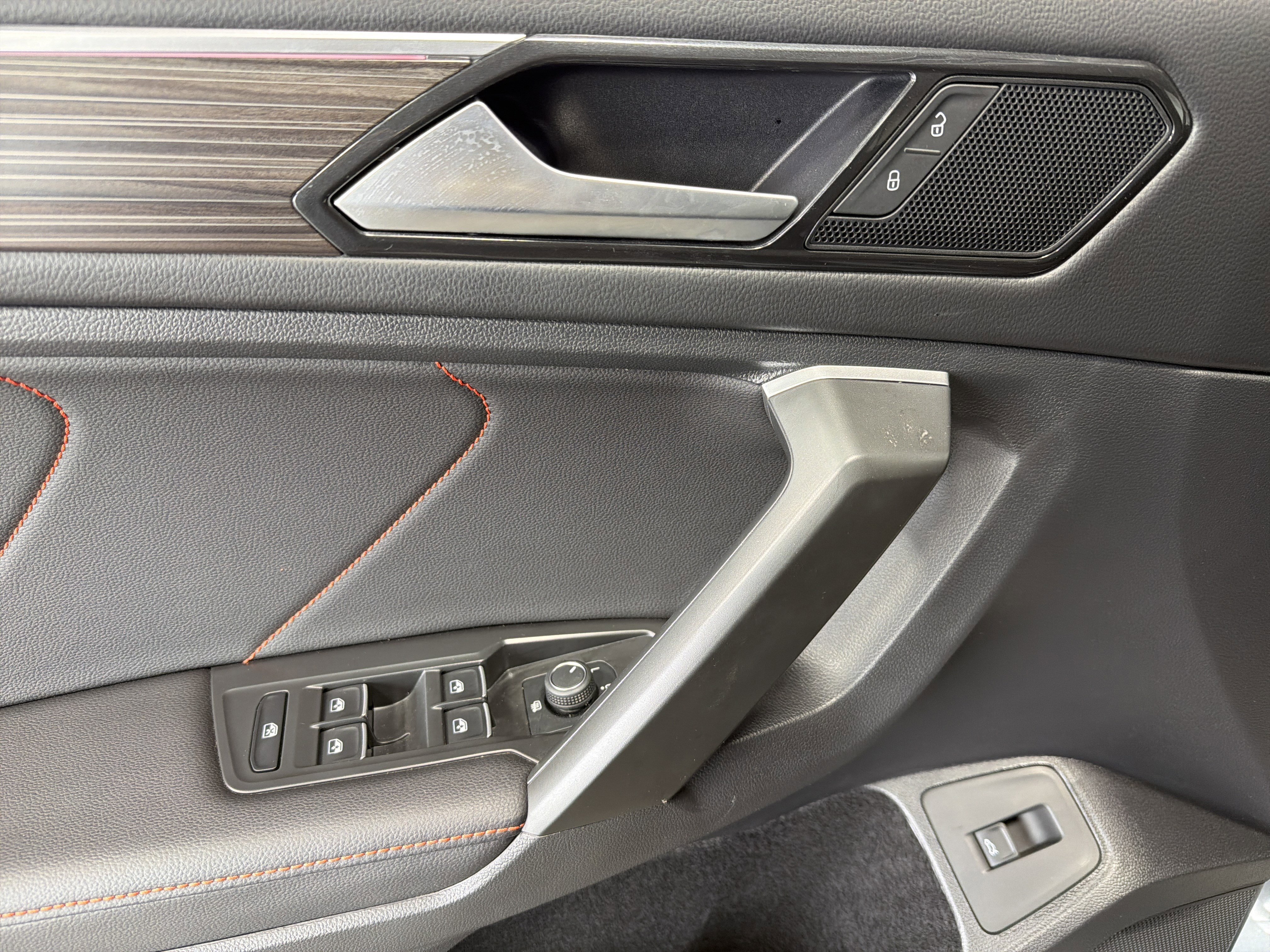 2024 Volkswagen Tiguan Wolfsburg Edition - Photo 25