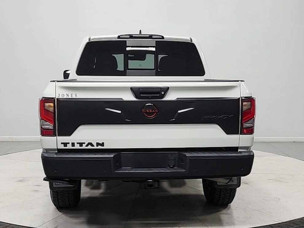 Used 2023 Glacier White Nissan PRO-4X image 6