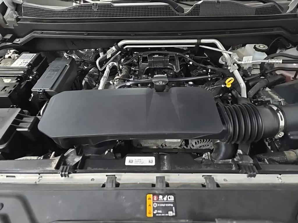 Used 2026 White Chevrolet Trail Boss image 14