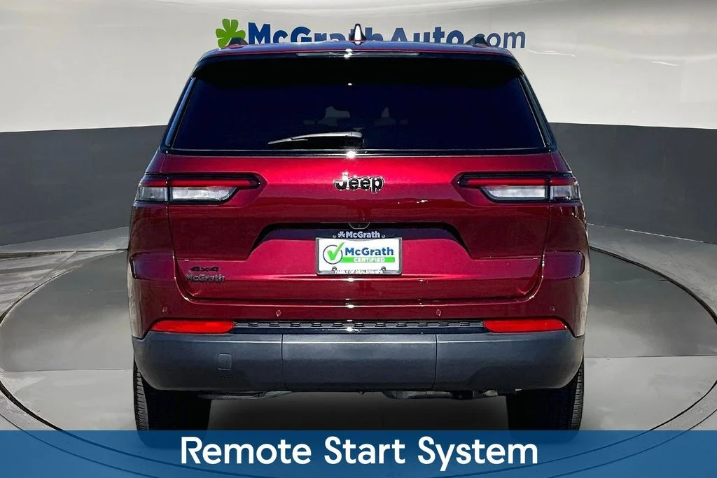 Used 2025 Red Jeep Altitude image 7